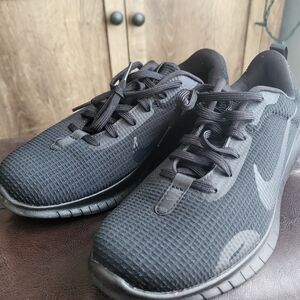 Black Nike Womens Running Shoes